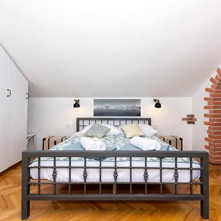 Appartement Old Split-two Sisters *